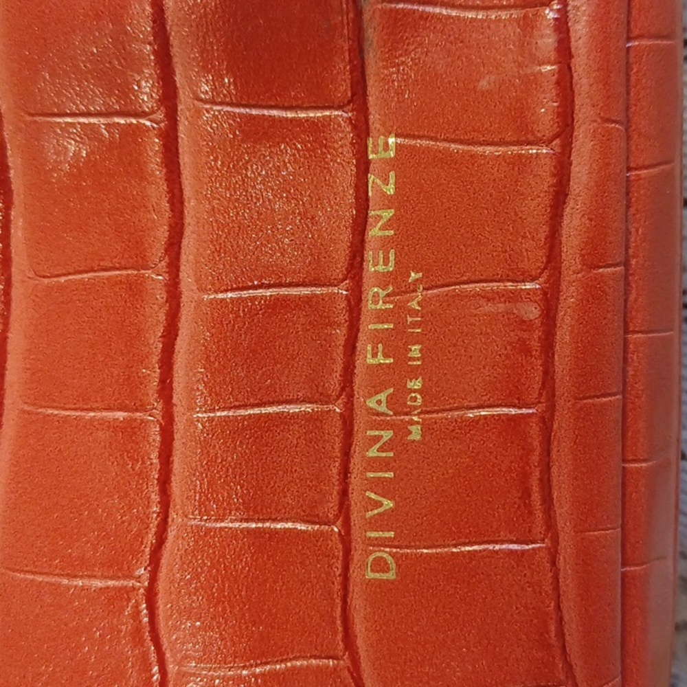 Divina Firenze Leather Purse